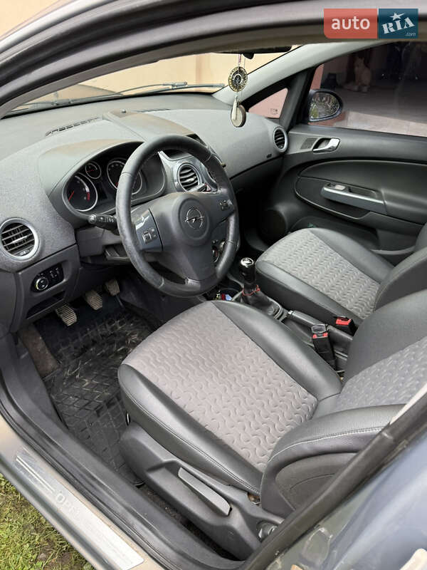 Хэтчбек Opel Corsa 2012 в Калуше фото 13 Хэтчбек Opel Corsa 2012 в Калуше