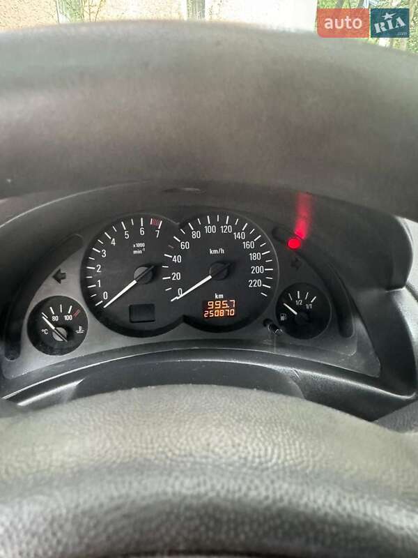 Хэтчбек Opel Corsa 2002 в Бурштыне фото 4 Хэтчбек Opel Corsa 2002 в Бурштыне