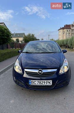 Хэтчбек Opel Corsa 2009 в 