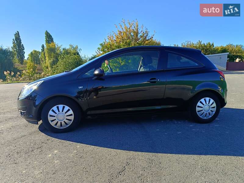 Хетчбек Opel Corsa 2009 в Олександрії
