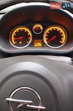 Хэтчбек Opel Corsa 2008 в  фото 2 Хэтчбек Opel Corsa 2008 в