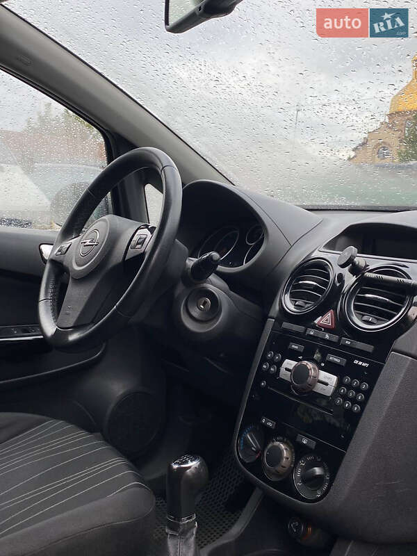 Хэтчбек Opel Corsa 2010 в Кривом Роге фото 7 Хэтчбек Opel Corsa 2010 в Кривом Роге