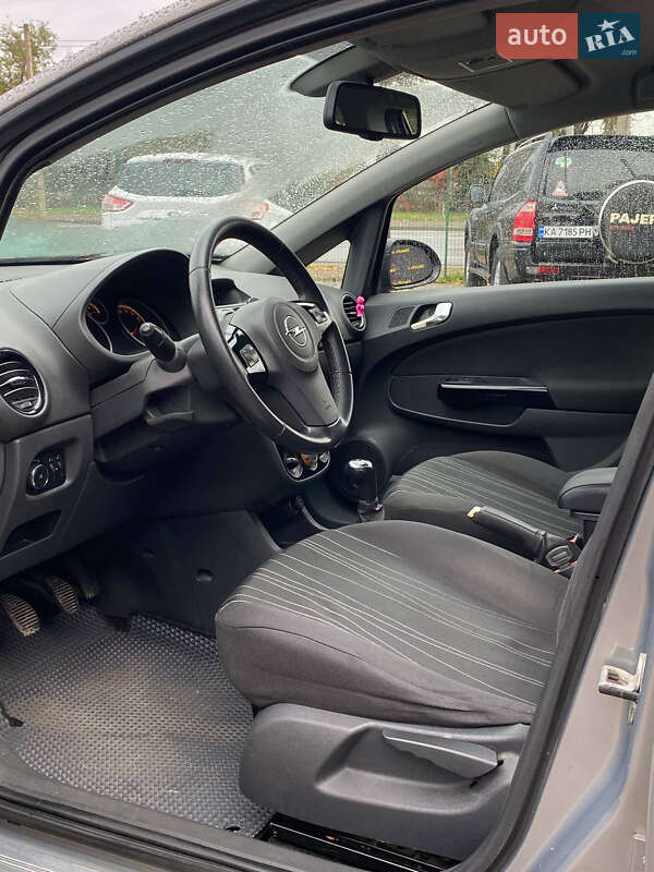 Хэтчбек Opel Corsa 2010 в Кривом Роге фото 8 Хэтчбек Opel Corsa 2010 в Кривом Роге