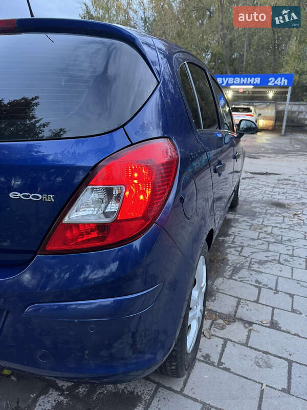 Хетчбек Opel Corsa 2012 в Львові