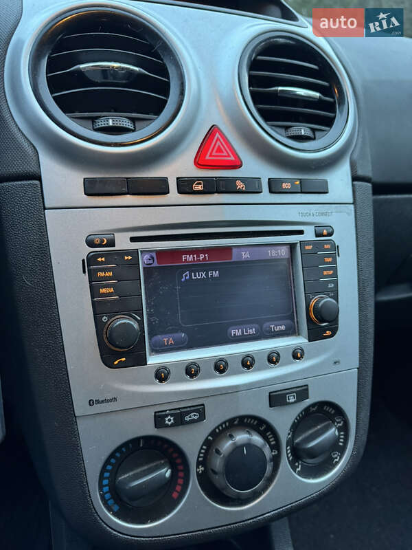 Хетчбек Opel Corsa 2012 в Львові