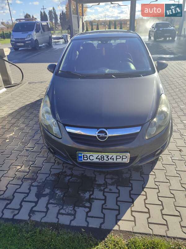 Хэтчбек Opel Corsa 2010 в Львове фото Хэтчбек Opel Corsa 2010 в Львове