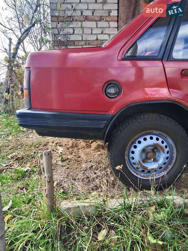 Седан Opel Corsa 1985 в Ватутіному фото 10 Седан Opel Corsa 1985 в Ватутіному