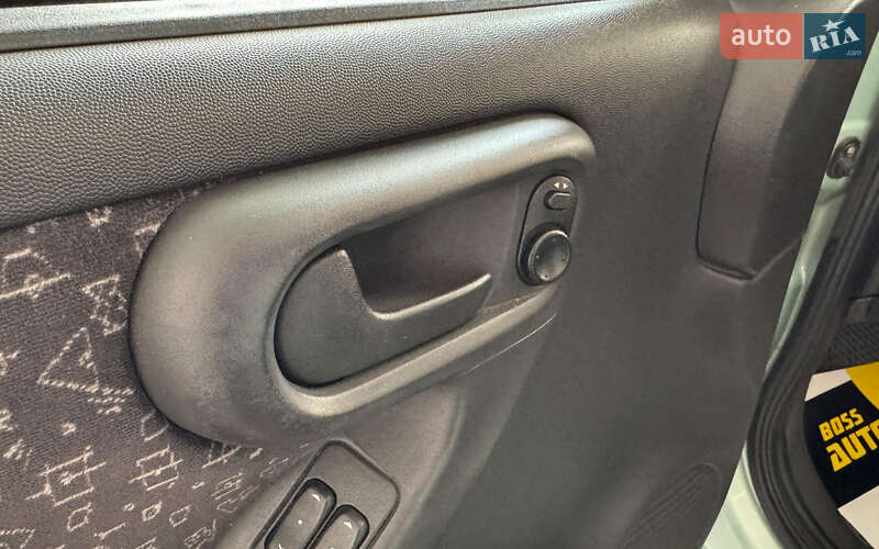 Хэтчбек Opel Corsa 2002 в Шептицькому фото 18 Хэтчбек Opel Corsa 2002 в Шептицькому