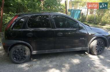 Хэтчбек Opel Corsa 2003 в  Хэтчбек Opel Corsa 2003 в