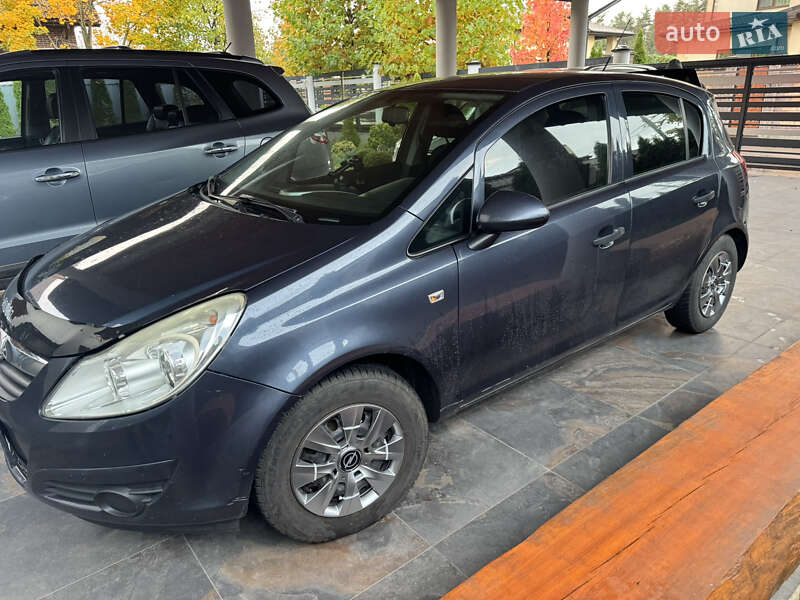Хетчбек Opel Corsa 2008 в Крюківщині