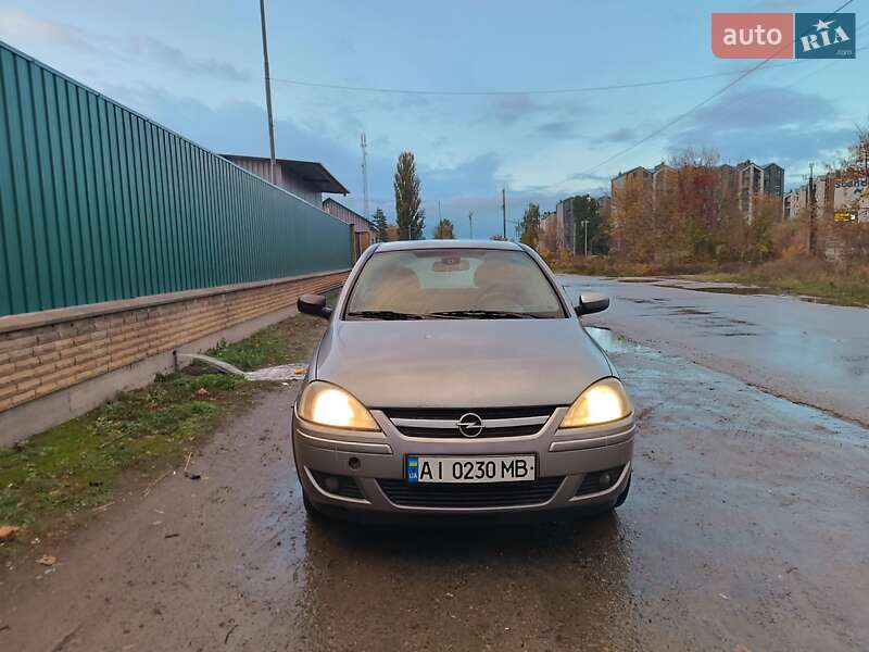 Хэтчбек Opel Corsa 2004 в Броварах фото 3 Хэтчбек Opel Corsa 2004 в Броварах