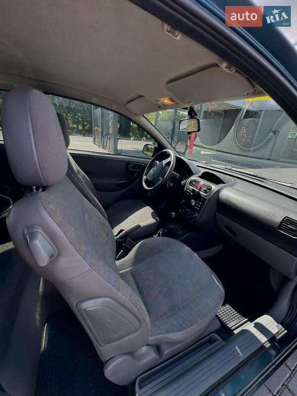 Хэтчбек Opel Corsa 2001 в Долине фото 5 Хэтчбек Opel Corsa 2001 в Долине