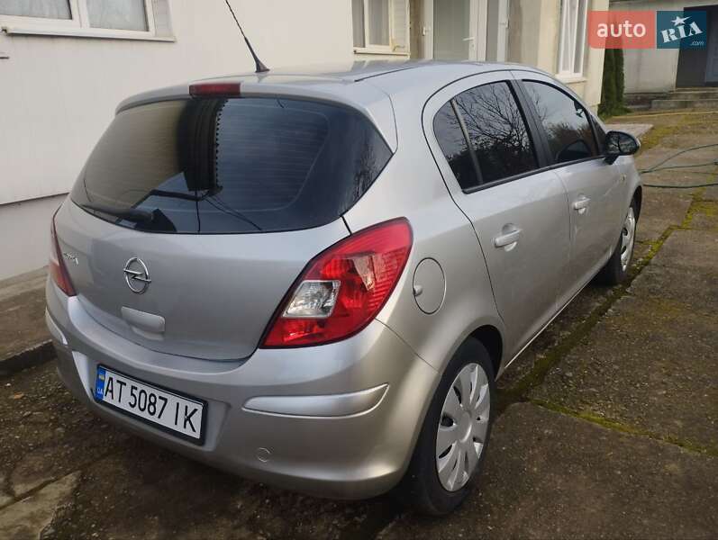 Хетчбек Opel Corsa 2011 в Івано-Франківську фото 5 Хетчбек Opel Corsa 2011 в Івано-Франківську