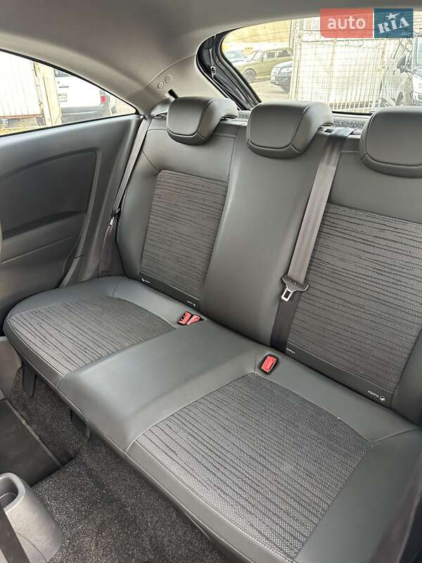 Хэтчбек Opel Corsa 2014 в Смеле