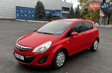 Хэтчбек Opel Corsa 2012 в Днепре