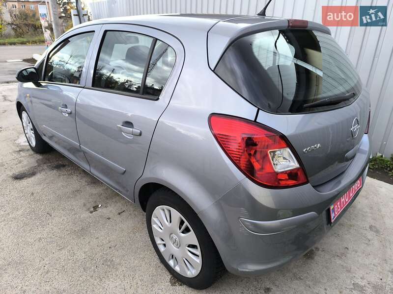 Хетчбек Opel Corsa 2007 в Охтирці