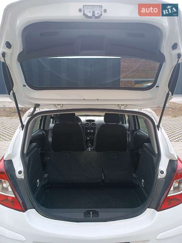 Хетчбек Opel Corsa 2011 в Хмельницькому