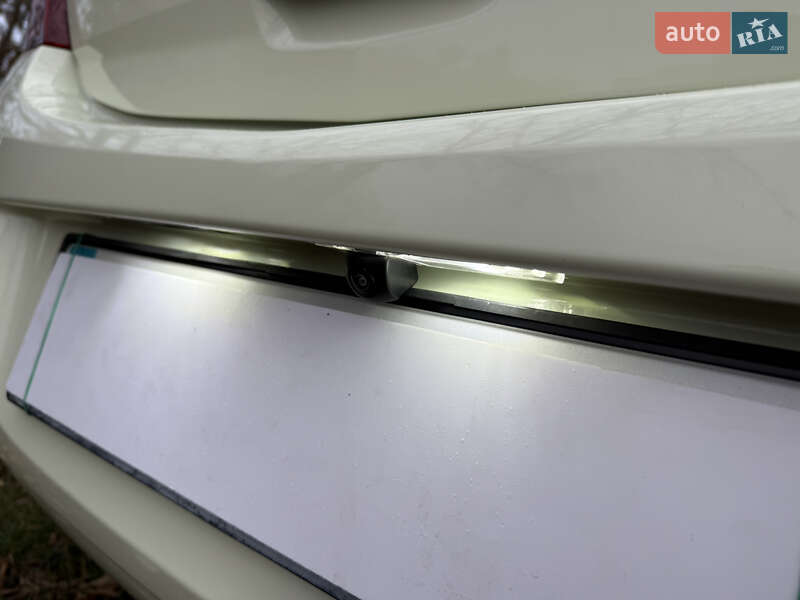 Хетчбек Opel Corsa 2012 в Києві