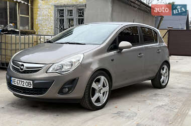 Хэтчбек Opel Corsa 2013 в Днепре