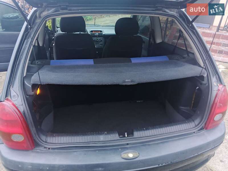 Хэтчбек Opel Corsa 1999 в Корсуне-Шевченковском