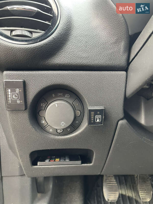 Хетчбек Opel Corsa 2009 в Стрию фото 25 Хетчбек Opel Corsa 2009 в Стрию