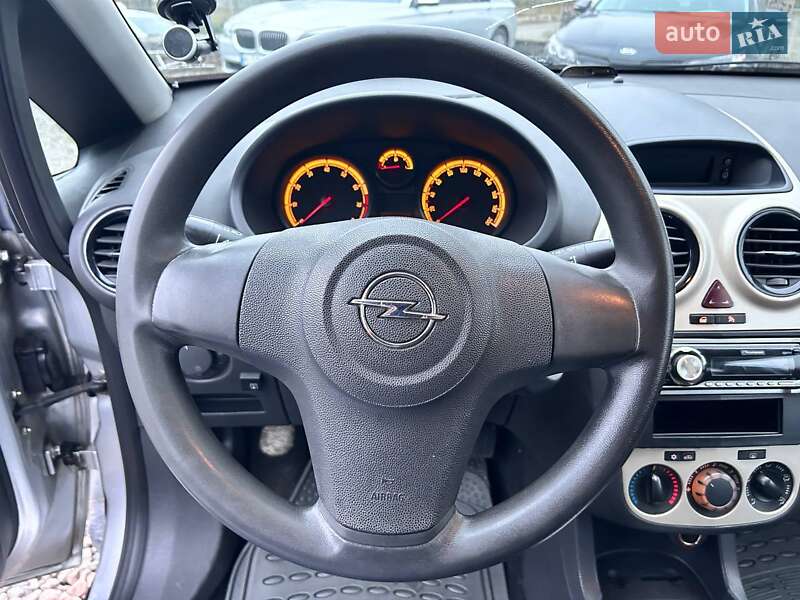 Хэтчбек Opel Corsa 2007 в Одессе