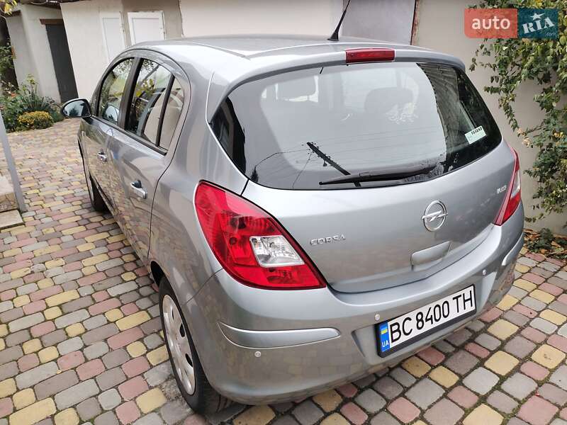 Хэтчбек Opel Corsa 2012 в Лубнах фото 3 Хэтчбек Opel Corsa 2012 в Лубнах