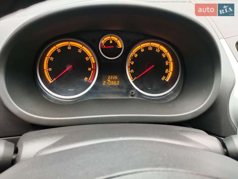Хэтчбек Opel Corsa 2012 в Лубнах фото 8 Хэтчбек Opel Corsa 2012 в Лубнах