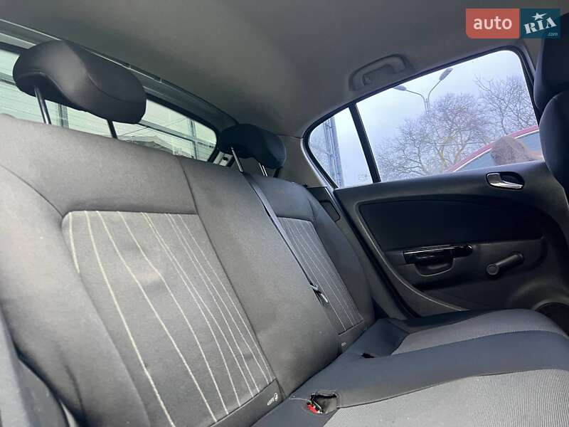 Хетчбек Opel Corsa 2008 в Івано-Франківську