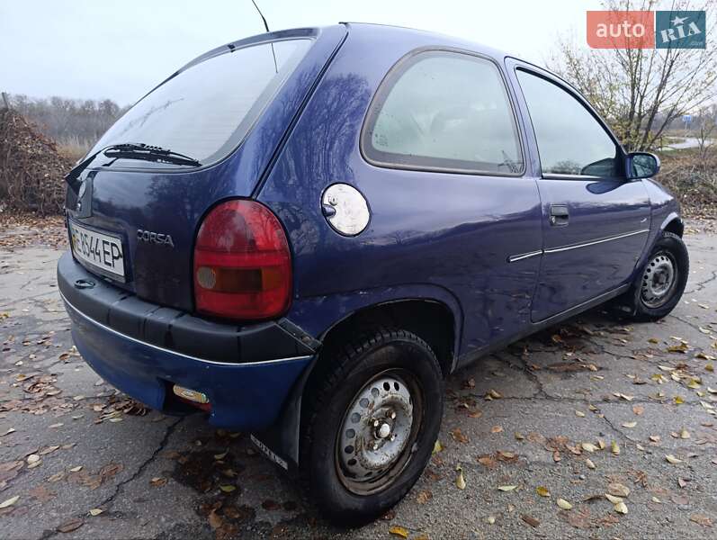 Хэтчбек Opel Corsa 1996 в Днепре