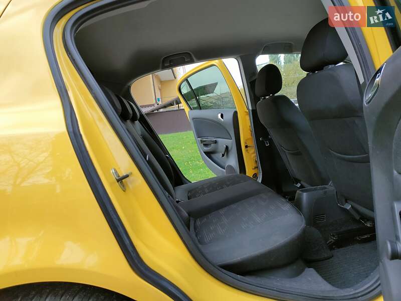 Хетчбек Opel Corsa 2013 в Борисполі