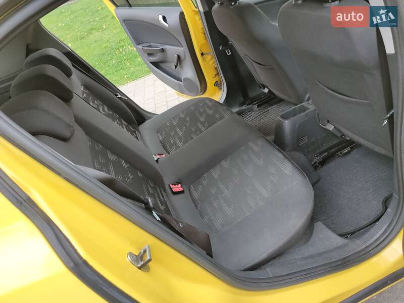 Хетчбек Opel Corsa 2013 в Борисполі