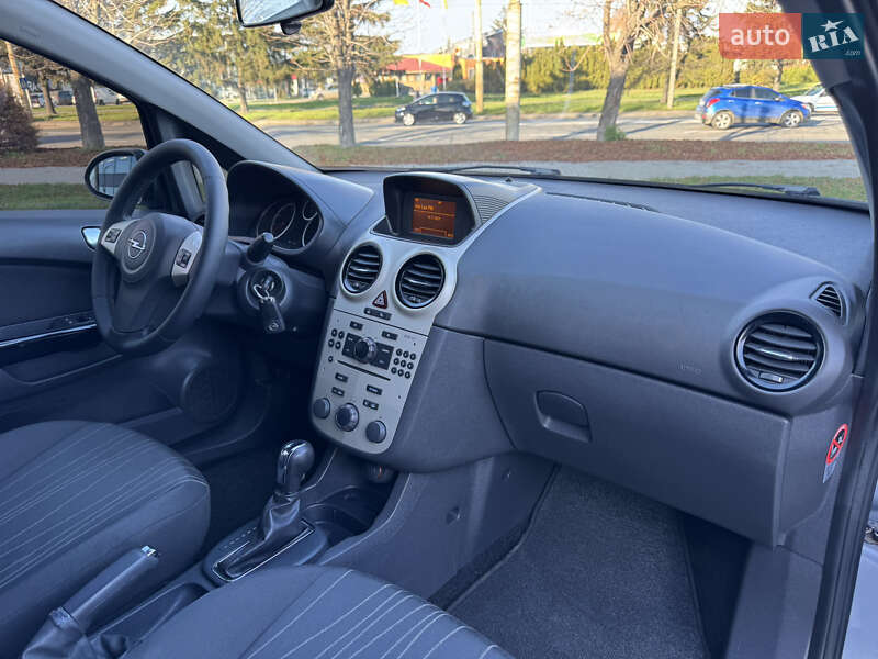 Хэтчбек Opel Corsa 2008 в Луцке фото 28 Хэтчбек Opel Corsa 2008 в Луцке