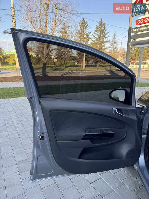Хэтчбек Opel Corsa 2008 в Луцке фото 40 Хэтчбек Opel Corsa 2008 в Луцке