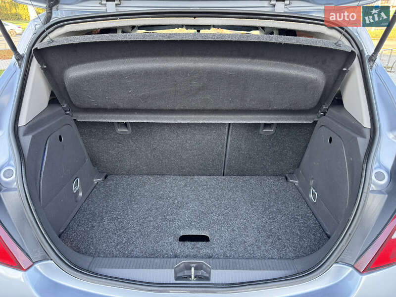 Хэтчбек Opel Corsa 2008 в Луцке фото 46 Хэтчбек Opel Corsa 2008 в Луцке