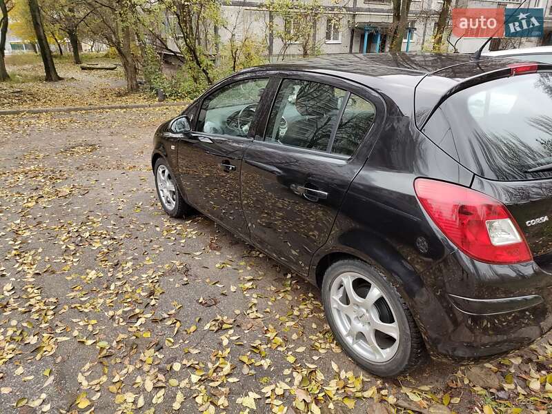 Хетчбек Opel Corsa 2008 в Запоріжжі
