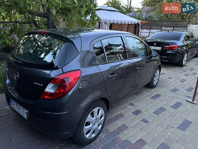 Хетчбек Opel Corsa 2012 в Вінниці