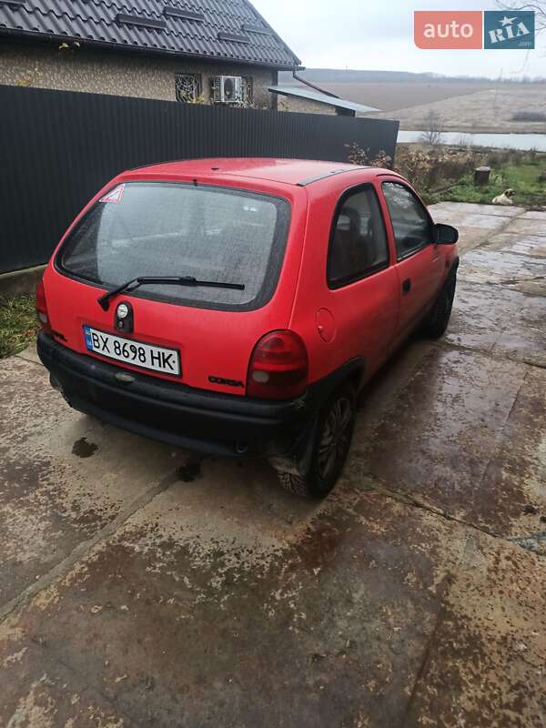 Хетчбек Opel Corsa 1994 в Ярмолинцях