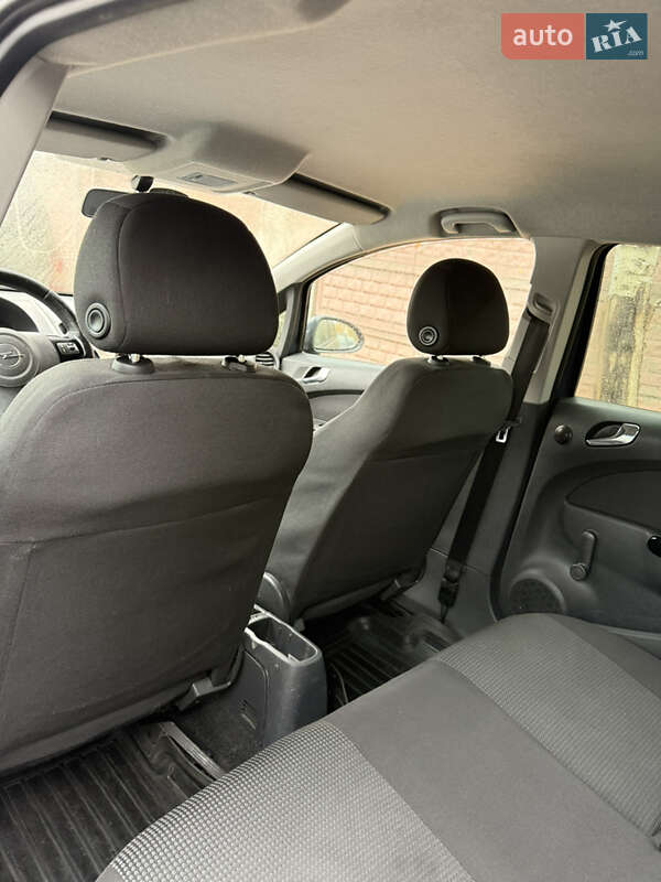 Хэтчбек Opel Corsa 2007 в Киеве