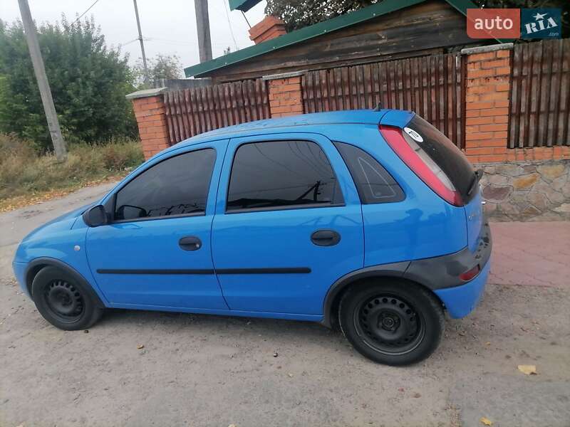 Хетчбек Opel Corsa 2001 в Рокитному