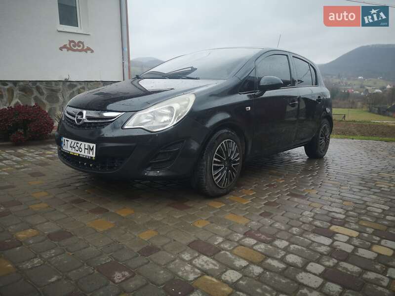 Хэтчбек Opel Corsa 2012 в Коломые