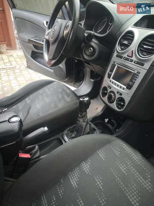 Хэтчбек Opel Corsa 2012 в Коломые