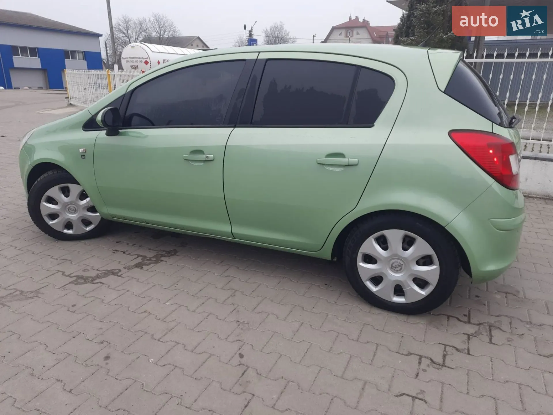 2010 Opel Corsa - мініатюра 3