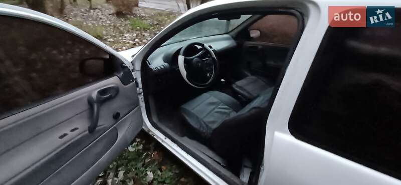 Хетчбек Opel Corsa 1994 в Дніпрі фото 2 Хетчбек Opel Corsa 1994 в Дніпрі