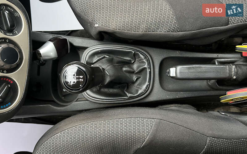 Хэтчбек Opel Corsa 2010 в Коломые