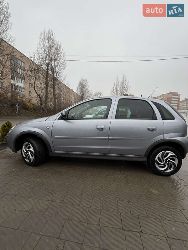 Хэтчбек Opel Corsa 2005 в Тернополе