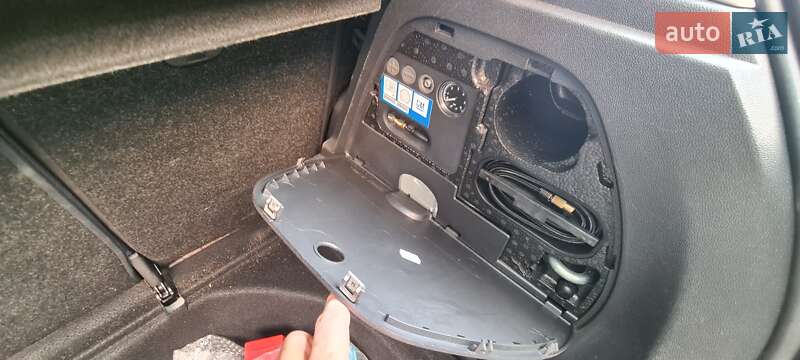 Хэтчбек Opel Corsa 2010 в Тернополе