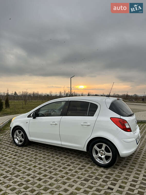 Хетчбек Opel Corsa 2012 в Коломиї фото 4 Хетчбек Opel Corsa 2012 в Коломиї