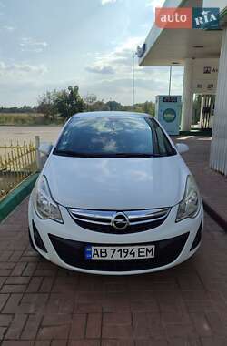 Хэтчбек Opel Corsa 2012 в Литине