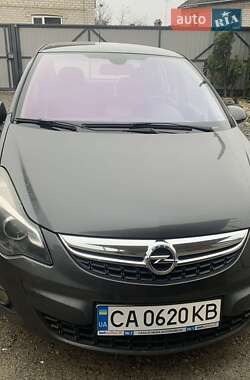 Хэтчбек Opel Corsa 2012 в Умани